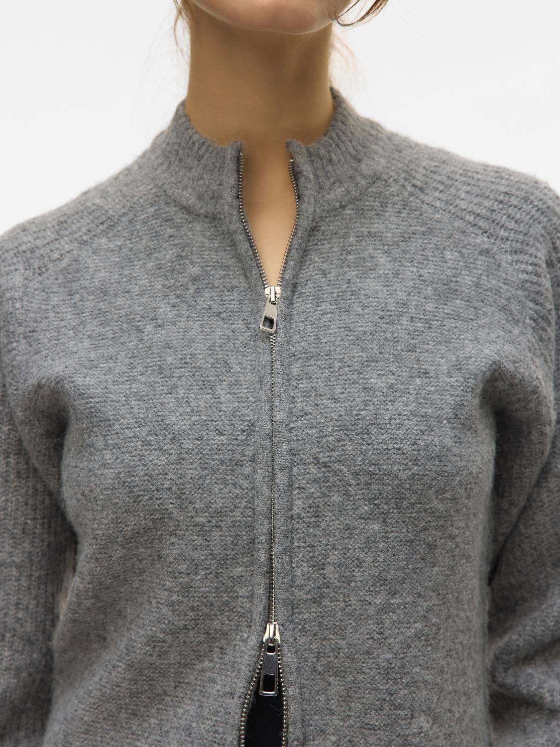 model_shot-detail